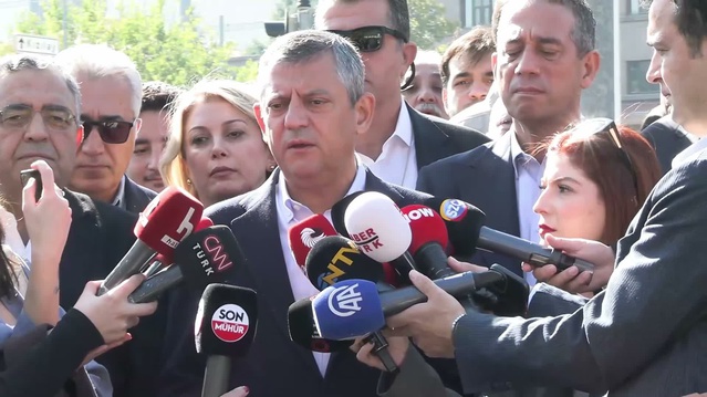 Özgür Özel: "Biliyorduysan Karşıyaka Belediye Başkanı'nı niye ihraç etmedin? Niye disipline vermedin?"