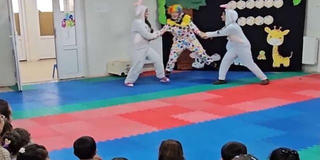 Şırnak'ta stajyer öğretmenlerin drama gösterisi miniklere diş sağlığını anlattı