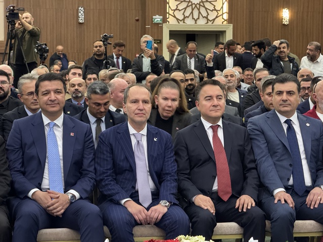 Konya'da Erbakan için düzenlenen 100. yıl anmasına dört genel başkan katıldı