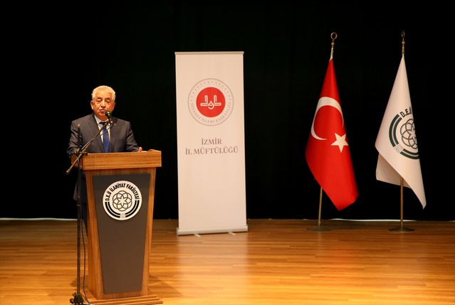 İzmir'de aile çalıştayı yapıldı, ekranlar anne şefkatinin yerini tutamaz