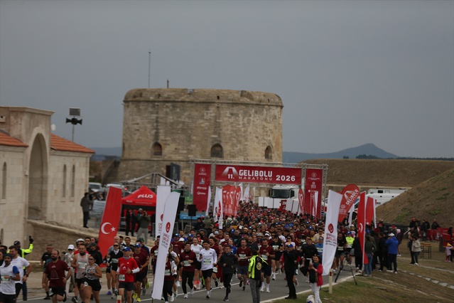 11. Uluslararası Gelibolu Maratonu 'Her Adımda Bir İz' sloganıyla başladı