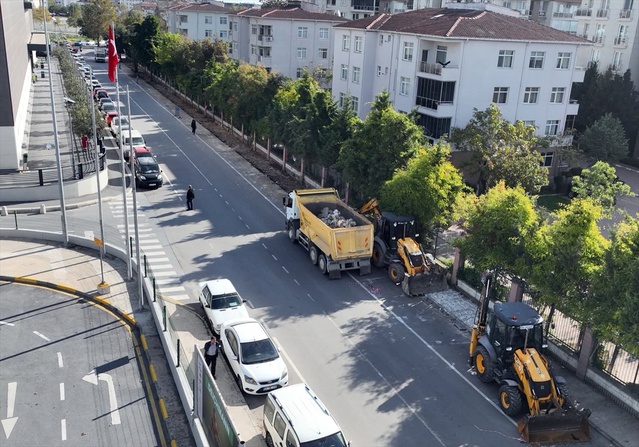 Çerkezköy'de köprü altı geçiş yüksekliği artırılan BSH Kavşağı trafiğe açıldı
