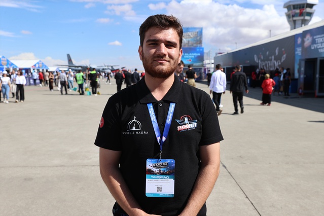 Yabancı öğrenciler Şanlıurfa'daki TEKNOFEST Güneydoğu'da teknolojiyi inceledi