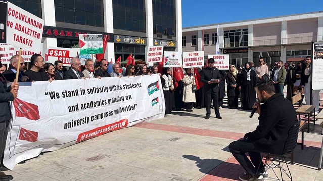 TÜGVA Sinop, 7 Ekim yıl dönümünde boş sıralarla Gazze'deki yıkıma dikkat çekti