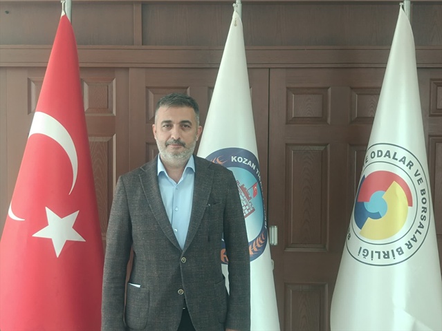 Kozan Ticaret Odası'nda Volkan Bayrakçı 19 meclis üyesinden 10 oyla başkan seçildi