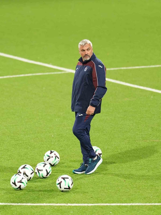 Trabzonspor, Thomas Reis döneminde 4 maçta 12 puanla Galatasaray farkını 3'e düşürdü