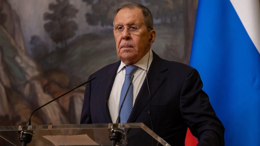 Lavrov: Zelenskiy'nin soluklanma fırsatını hak ettiğini düşünmüyorum