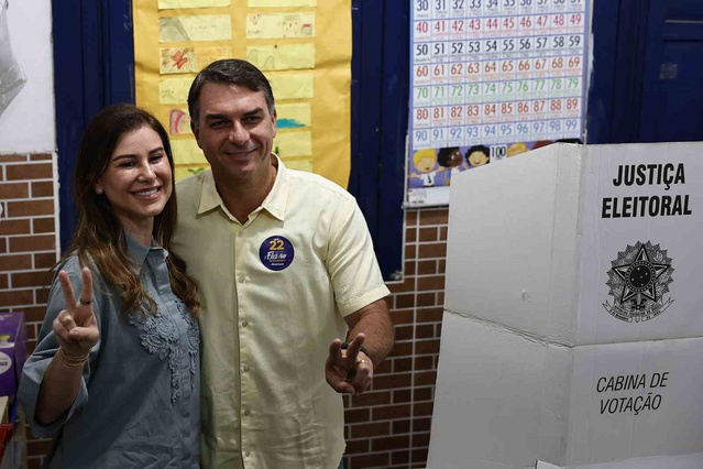 Brezilya yeni devlet başkanını seçiyor: Lula ile Flavio Bolsonaro ikinci turda karşı karşıya
