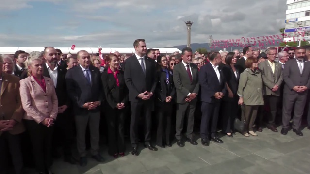 YENİ Parti İzmir İl Başkanı Güç, Cumhuriyet törenine elektrik verilmediğini öne sürdü