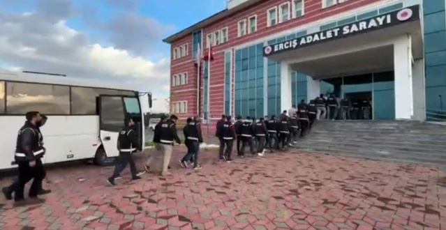 Van'da silah ve tefecilik operasyonunda 28 şüpheli gözaltına alındı, 10'u tutuklandı