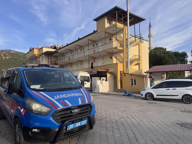 Denizli Pamukkale'de pansiyonda ölü bulunan Ünver çiftinde kükürt gazı şüphesi var