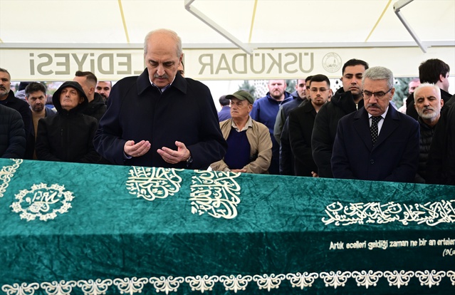 Pınar Yayınları Genel Yayın Yönetmeni Cevat Özkaya son yolculuğuna uğurlandı