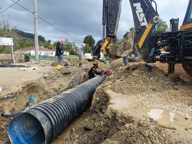 Düzce İl Özel İdaresi, Esmahanım'da 3 adet 800'lük boru döşeme işini tamamladı