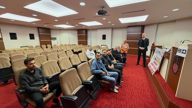 Motorlu Kara Taşıtları Alım Satım Sorumlusu Seviye 5 sınavı Edirne'de yapıldı