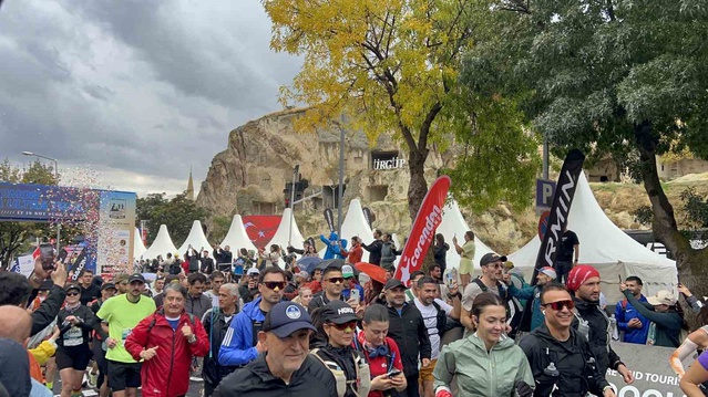 Nevşehir Ürgüp'te Kapadokya Ultra Trail, 78 ülkeden 3 bine yakın sporcuyla başladı