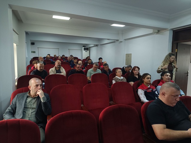 Tekirdağ'da tarım personeline koruyucu sağlık ve ilk yardım eğitimi verildi