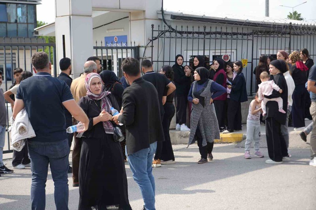 Antalya Konyaaltı'da uçuruma yuvarlanan araçtaki 3 kişinin cenazesi morgdan alındı
