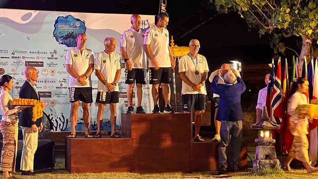 Bali'de dünya şampiyonu olan milli sporculara Eskişehir GSB'den tebrik geldi