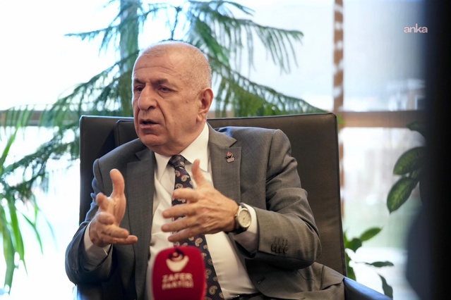 Zafer Partisi'ne göre Özdağ 456 günde 242 günü Ankara dışında geçirdi.