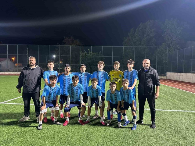 Bilecik'te U14 hazırlık maçında dostluk kazandı, 1299 Bilecik Spor 4-2 galip geldi
