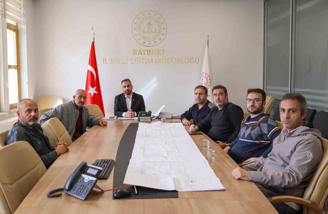 Bayburt'ta Dede Korkut Yurdu'nun deprem projesi teknik toplantıda ele alındı