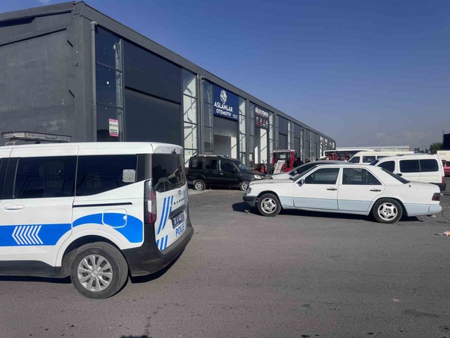 Kayseri Kocasinan'da tüfekle hafif yaralanan kişinin kardeşi olayın ardından kaçtı