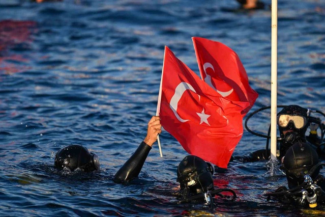 Antalya’da "Ecdadın Yolunda Cumhuriyet’e Saygı Yürüyüşü"