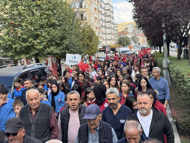 Samsun, Çankırı ve Kastamonu'da Yaşlılar Günü için farkındalık yürüyüşü yapıldı