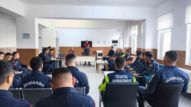 Aydın Köşk'te jandarmaya gıda güvenliği, taklit ve tağşiş eğitimi verildi
