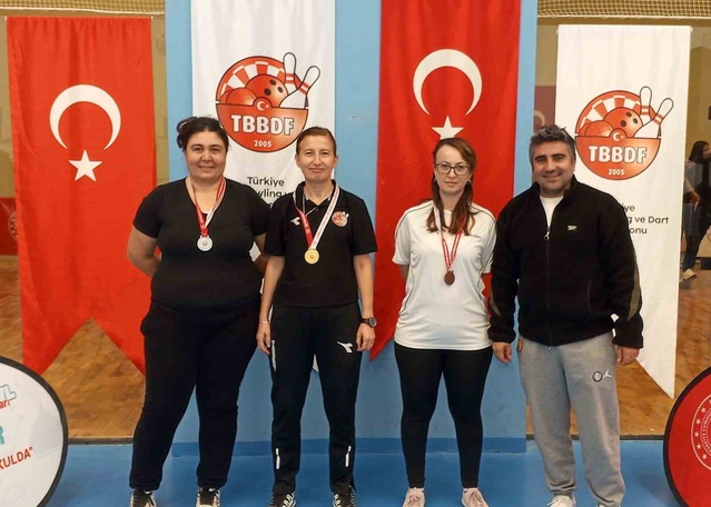 Eskişehir'de dart il birinciliği 50 sporcuyla Fethi Heper Stadyumu'nda sona erdi