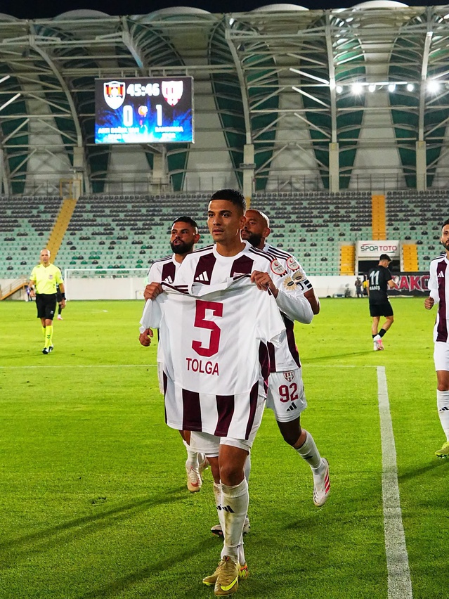 Van Spor FK, Bandırmaspor'a 2-0 yenilirken Tolga Kalender anıldı