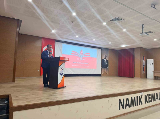 Düzce'de okul müdürleri ve zümre başkanlarına OYSS tanıtım toplantısı yapıldı