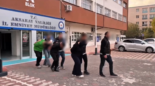 Aksaray'da 4 kişinin midesinden 1 kilo 250 gram eroin çıktı, şüpheliler tutuklandı