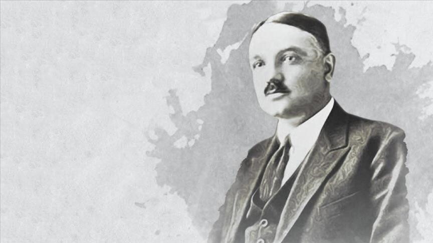 Şiirlerinde İstanbul'u ve tarihi yaşatan usta şair: Yahya Kemal Beyatlı