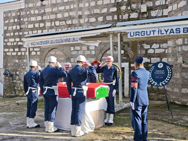 97 yaşında hayatını kaybeden Kore gazisi Hasan Arkan, Yatağan'da toprağa verildi