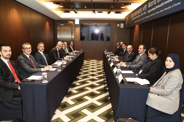 Bakan Memişoğlu, Seul'de Katar Halk Sağlığı Bakanı ile iş birliklerini görüştü