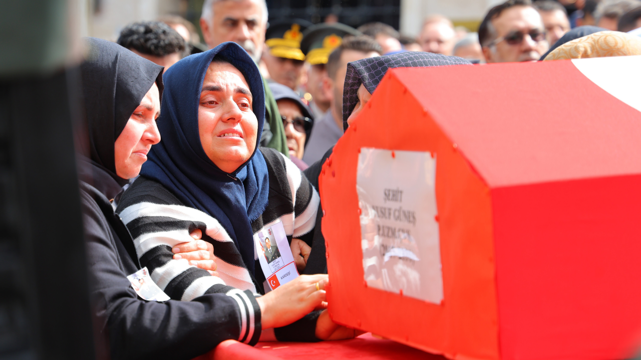 Ankara'da görev sırasında şehit olan uzman çavuş son yolculuğuna uğurlandı