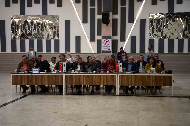 Kuşadası Belediyesi 2027 bütçesini 3 milyar 750 milyon TL olarak kabul etti