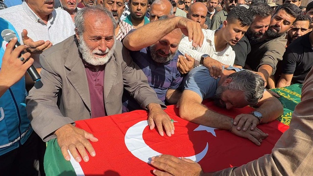 Batan gemide ölen Mustafa Demir'in cenazesi 40 gün sonra Hatay Reyhanlı'da defnedildi