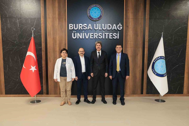 İş insanı Göksu, 6 ilde hizmet veren BUÜ Hastanesi'ne solunum test sistemi bağışladı