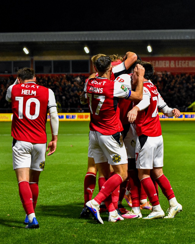 4'üncü lig ekibi Fleetwood Town, Arsenal'i penaltılarla eleyip çeyrek finale yükseldi