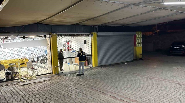 Alanya'da oto yıkamadaki silahlı kavgada ağır yaralı 1 kişi öldü, can kaybı 2 oldu