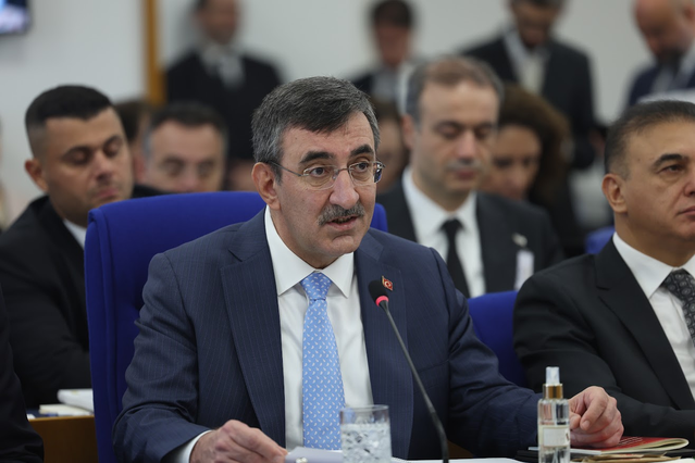 Cevdet Yılmaz 2027 bütçe açığının 3 trilyon 868 milyar lira olacağını açıkladı