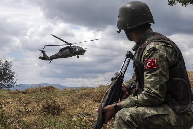 TSK'nın Suriye'de köylere dönüşleri engellediği iddiasına yalanlama