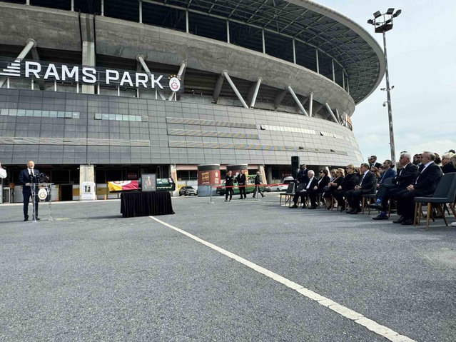 Galatasaray'ın 108 yaşında vefat eden üyesi Diriker RAMS Park'ta anıldı