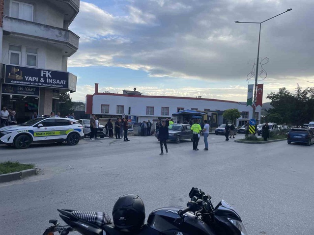 Samsun Kavak'ta otomobilin çarptığı kadın ağır yaralandı, sürücü gözaltına alındı