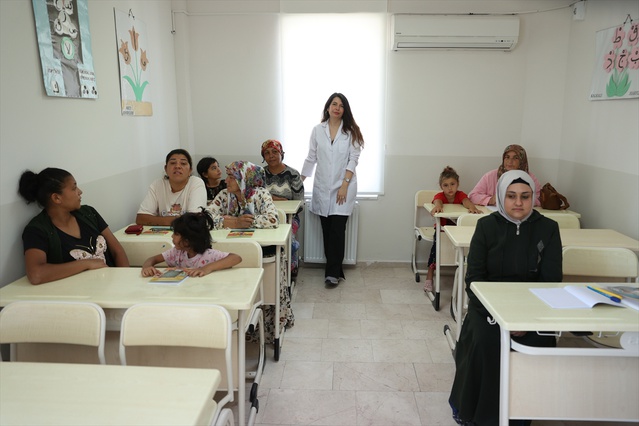 Kırklareli'nde SODAM'da 12 yılda 478 kadın okuma yazma kursunu bitirip sertifika aldı