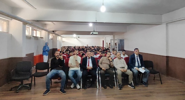 CESO Başkanı Geleri, Cizre'de gençlere piston ve pnömatikte eleman açığını anlattı