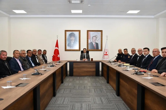 Sorgun Kaymakamı Canpolat, muhtarların taleplerinin takipçisi olacaklarını söyledi