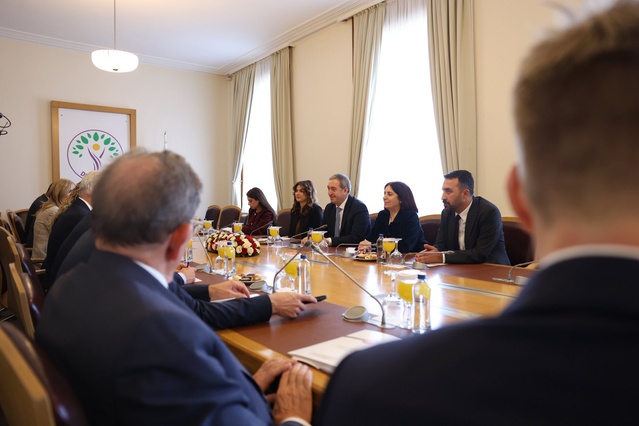 DEM Parti Eş Genel Başkanı Bakırhan, Lüksemburg heyetiyle barış sürecini görüştü